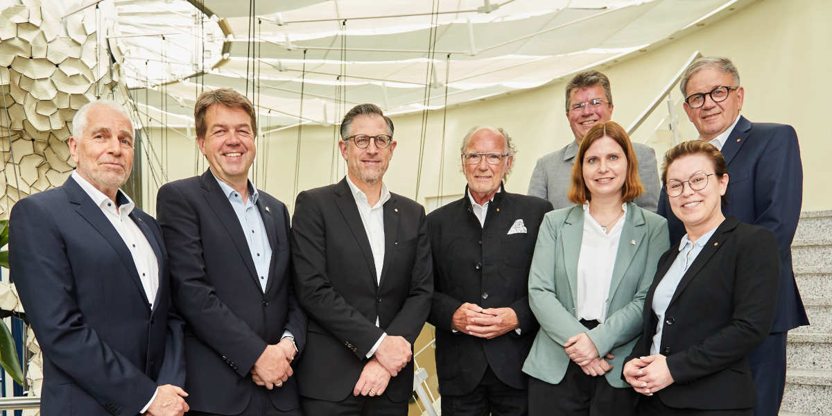 Der neu konstituierte Verwaltungsrat von DER KREIS (v.l.n.r.): Klaus Speck, Jan Schreckenberg, Stephan Wörwag, Ernst-Martin Schaible, Andreas Ullrich, Nina Reinecke, Jutta Nagel und Erich Pfleiderer