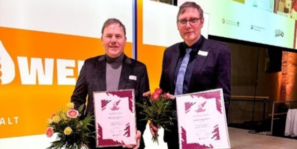 Renee Herbst & Matthias Loth von Metall bau Herbst nach der Auszeichnung
